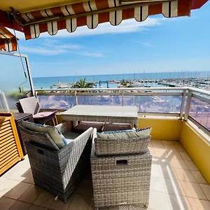  Apartment Superbe En Bord De Mer, Pres Du Centre Et Des Plages